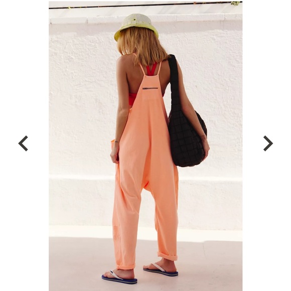 FP Free People Movement Hot Shot Onesie Pastel Peach Orange NWT - Picture 2 of 13